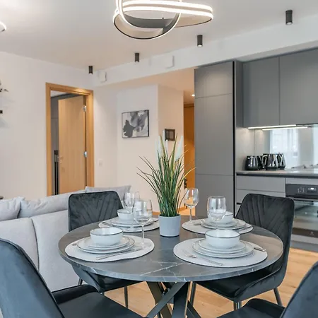 아파트 Sea View Family In Kalaranna District With Balcony And Free Parking 탈린