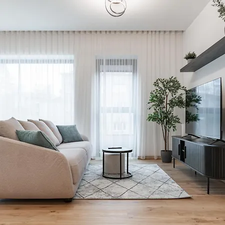 Sea View Family In Kalaranna District With Balcony And Free Parking 아파트 *