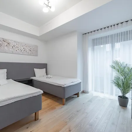 Sea View Family In Kalaranna District With Balcony And Free Parking 아파트 *